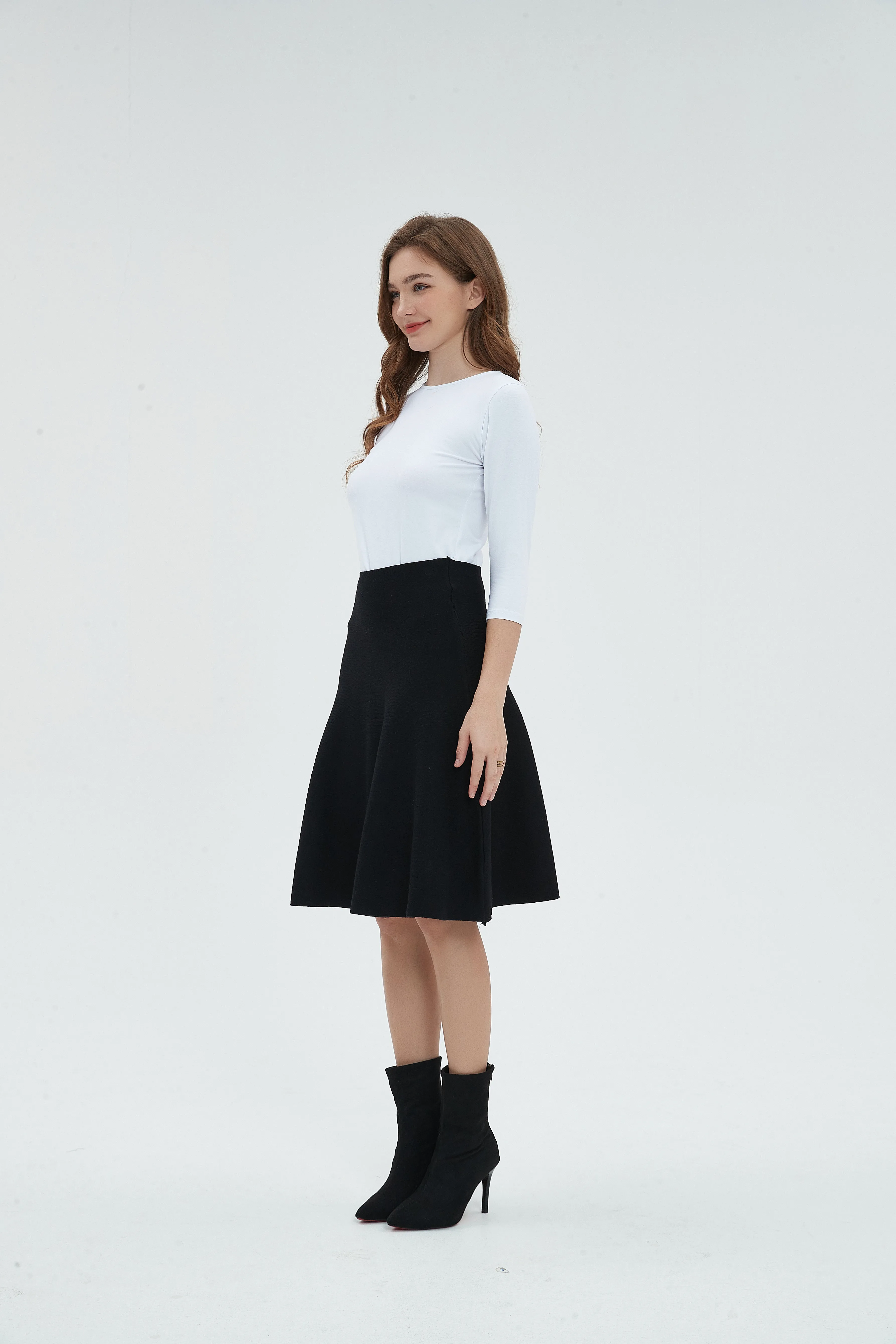 AMAZING MM SKIRT - YEAR ROUND BLACK