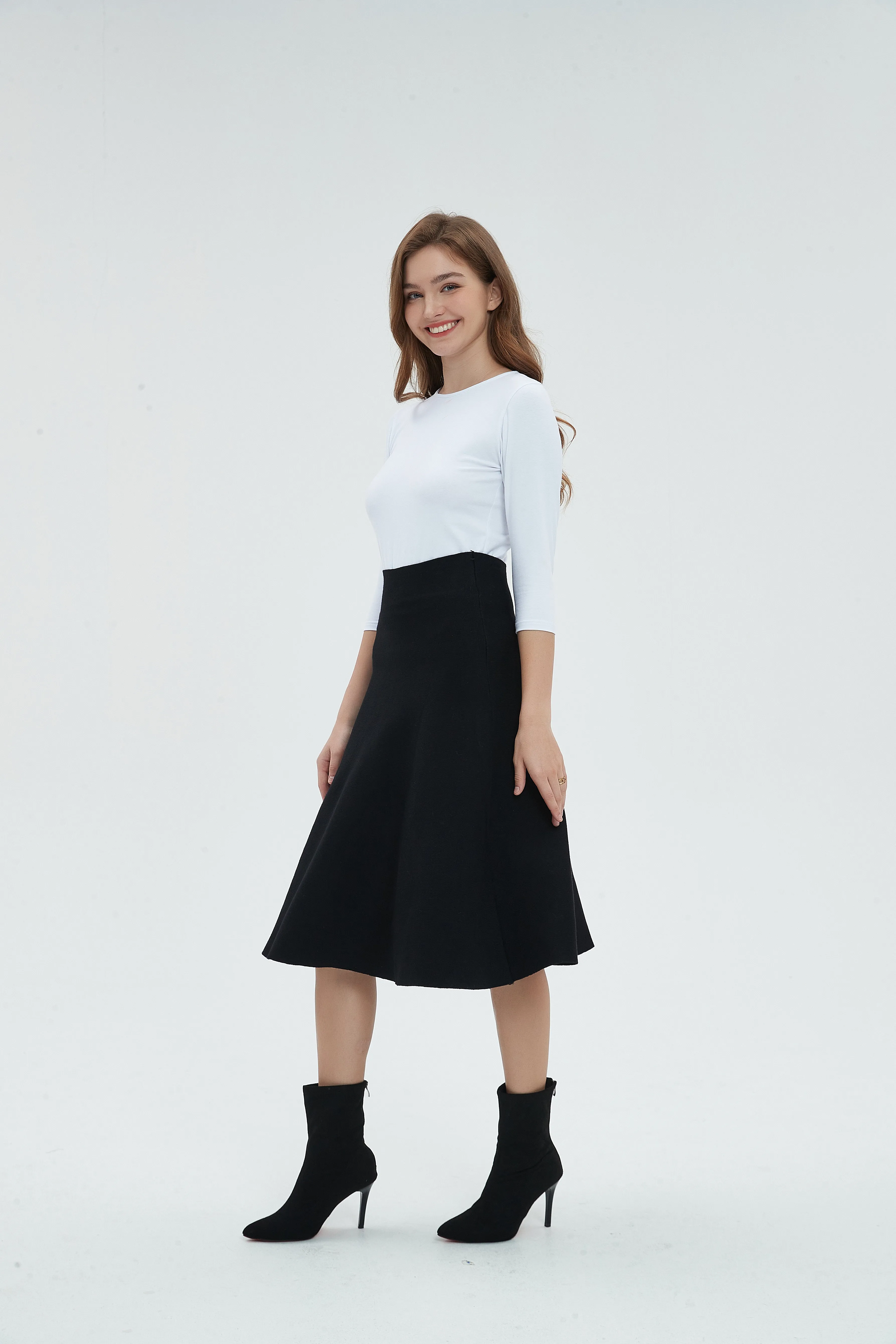 AMAZING MM SKIRT - YEAR ROUND BLACK