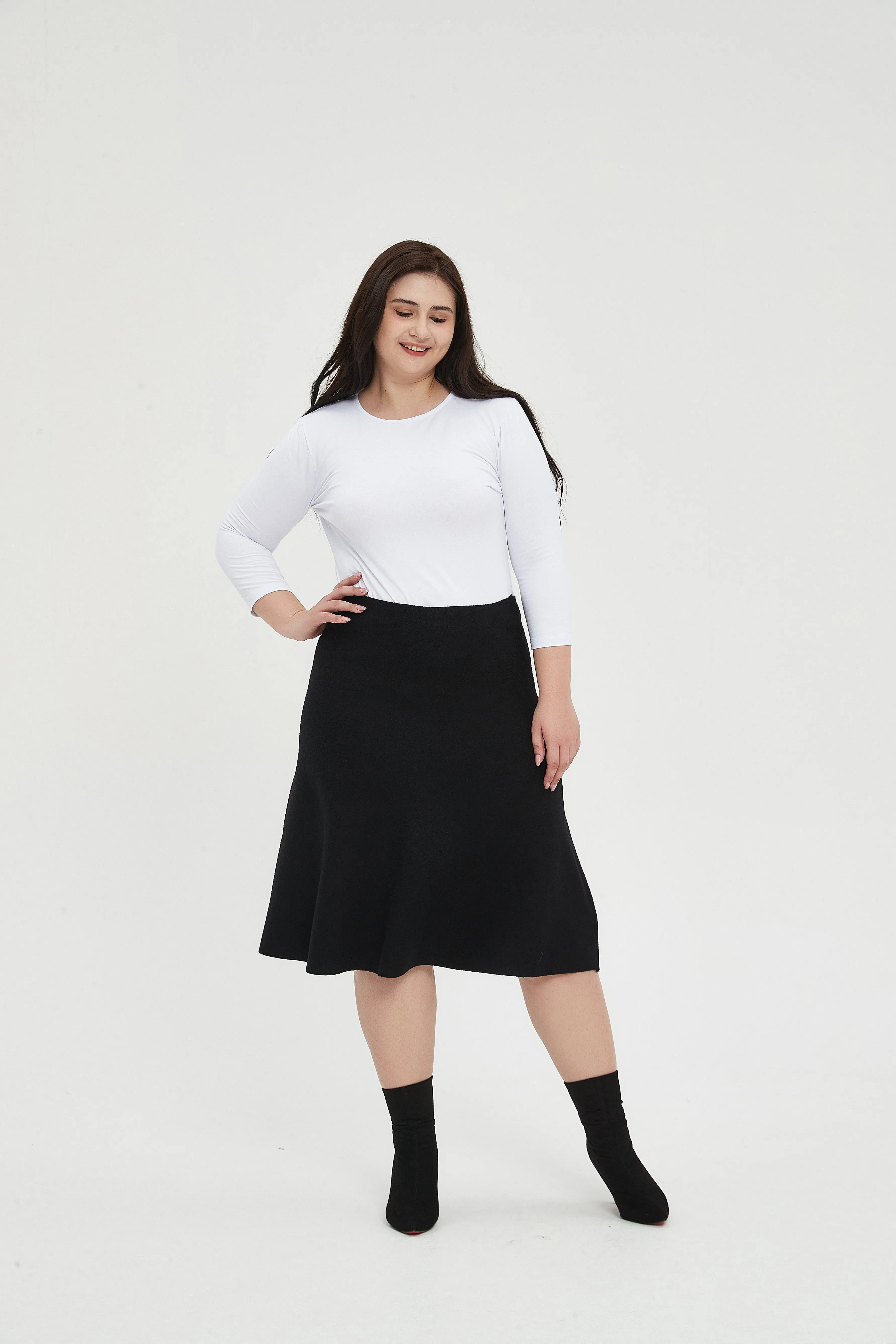 AMAZING MM SKIRT - YEAR ROUND BLACK