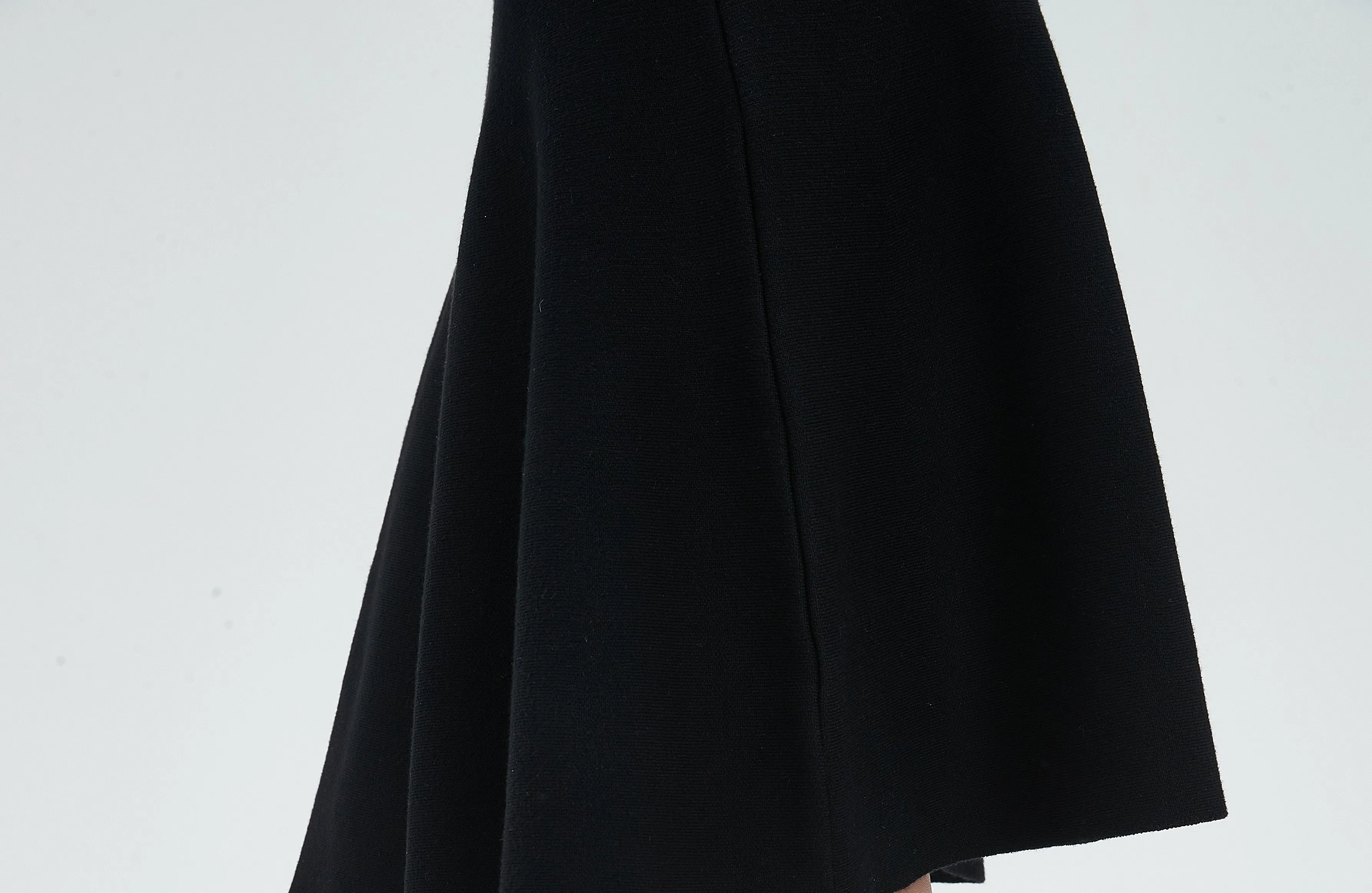 AMAZING MM SKIRT - YEAR ROUND BLACK