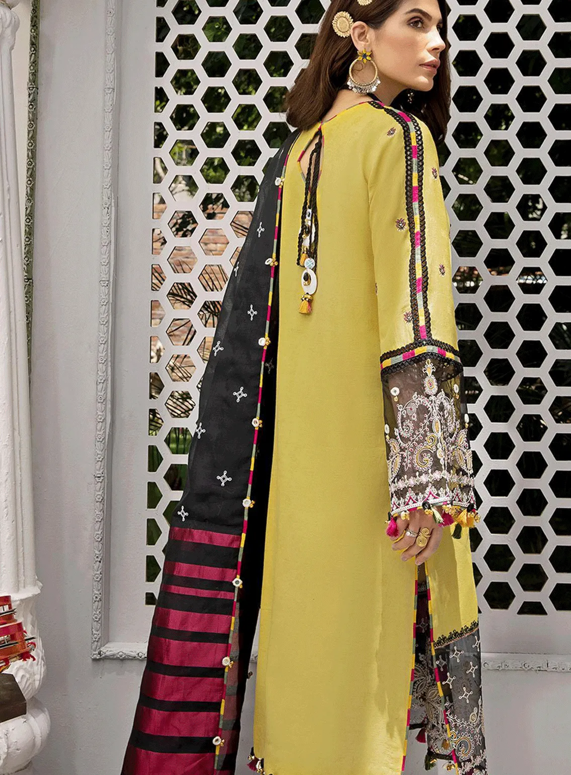 Anaya By Kiran Chaudhry Embroidered Lawn Unstitched 3 Piece Suit - AE21-03 NEHA