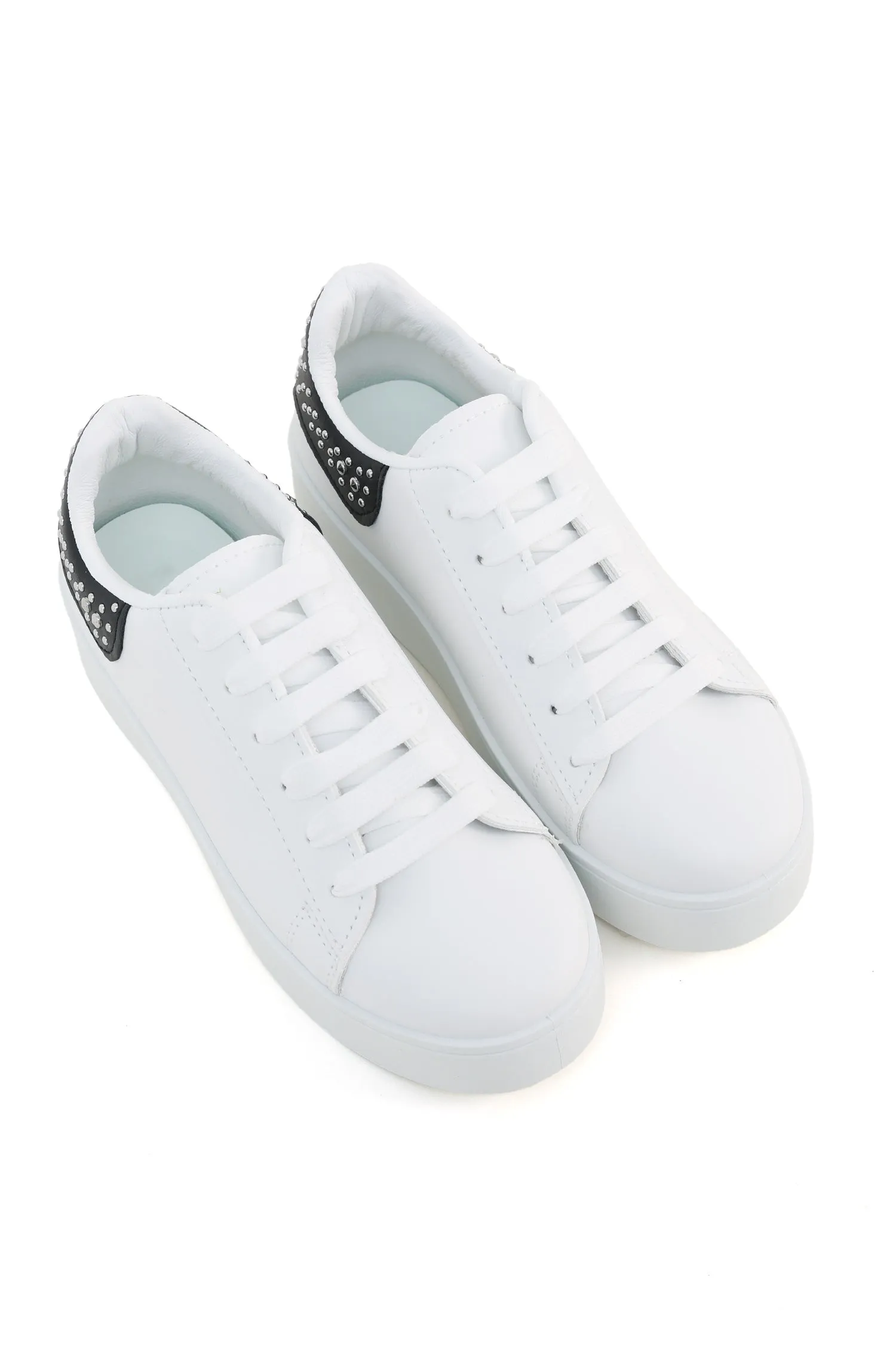 CHIC WOMEN SNEAKERS-WHITE-BLACK