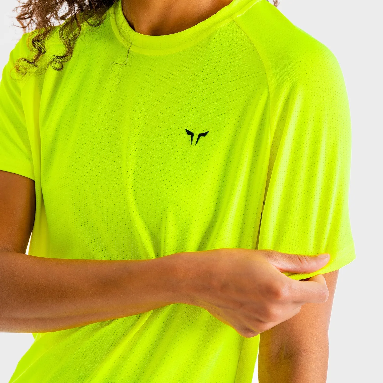 Core Mesh Tee - Neon