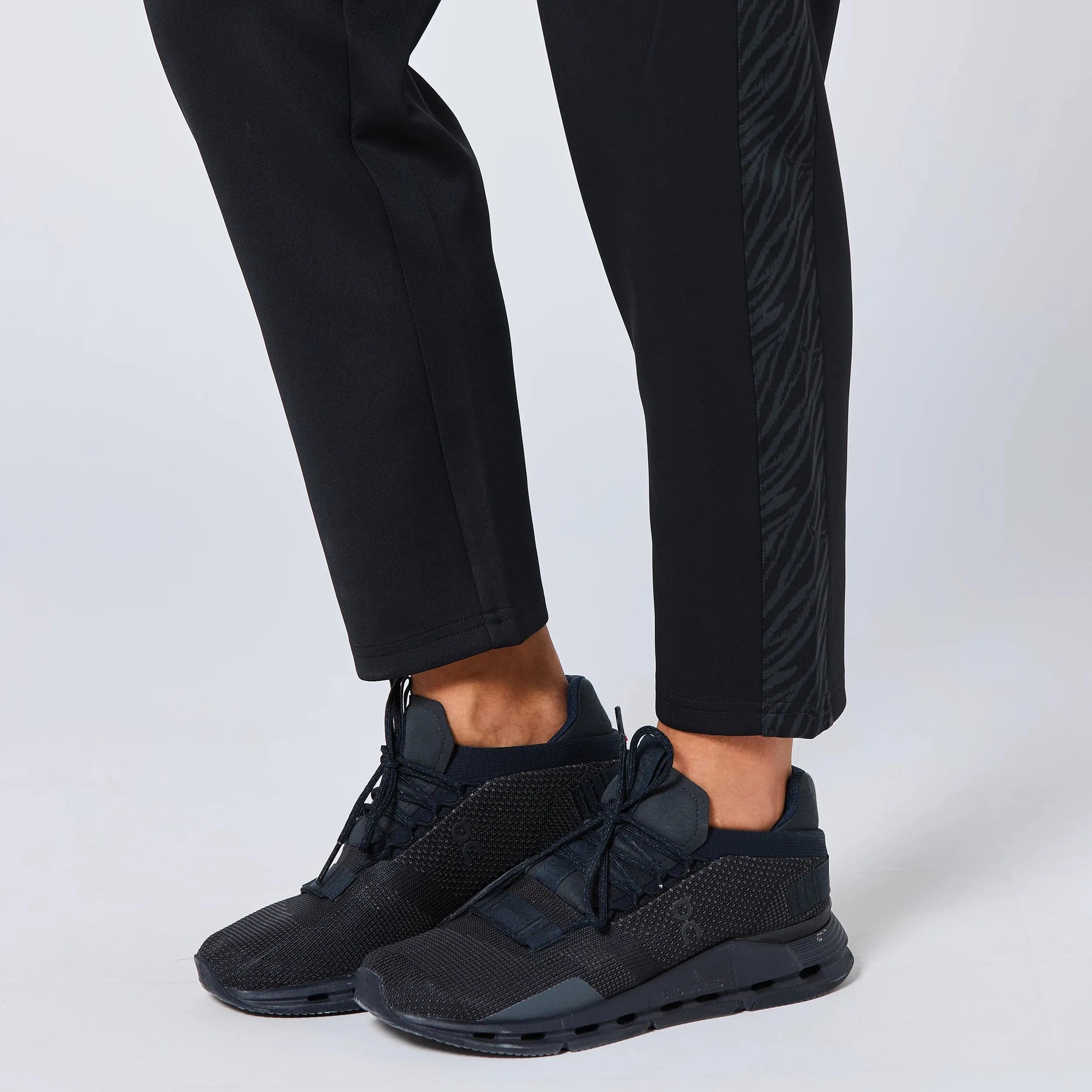 Core Tapered Pants - Black