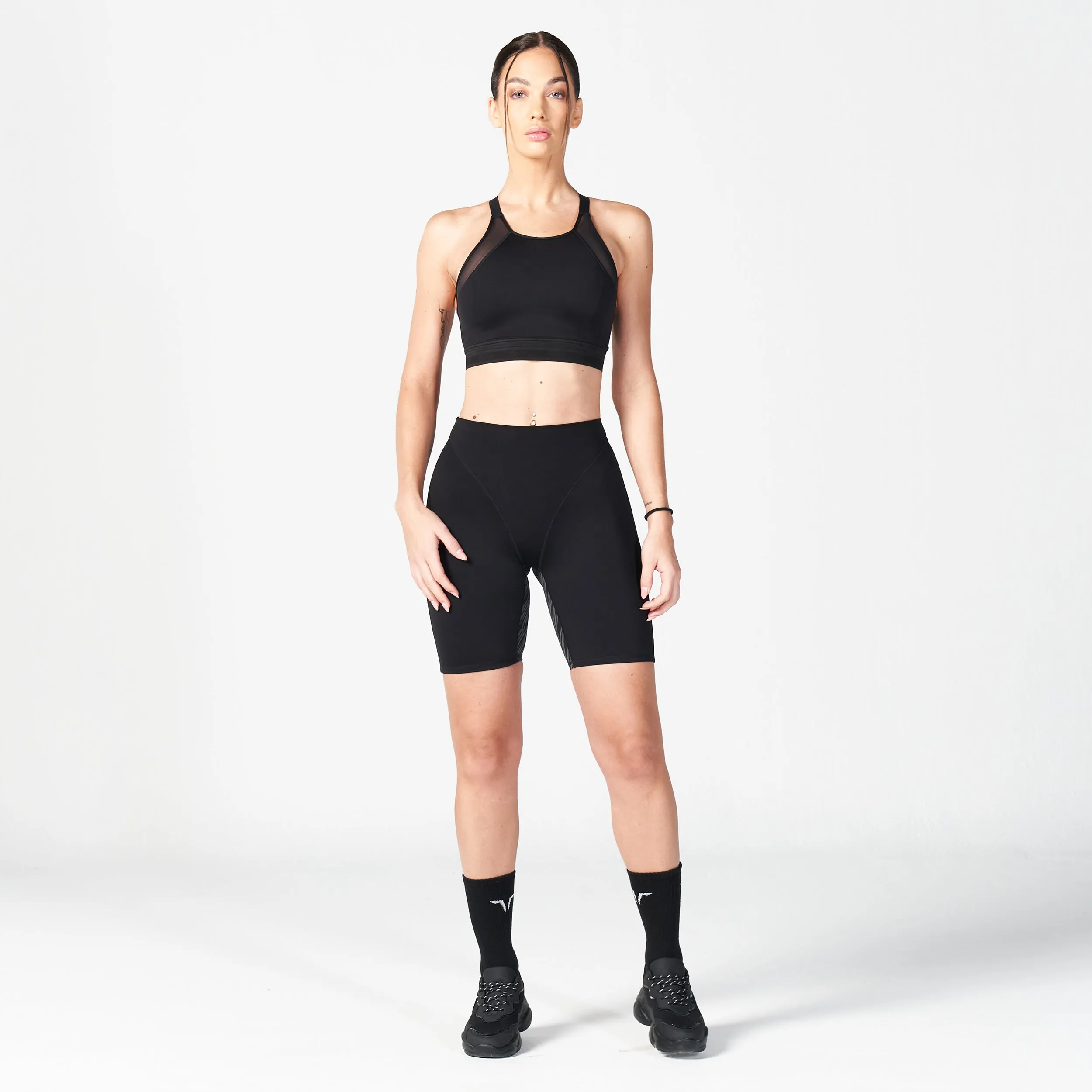 Core V-Biker Shorts - Black