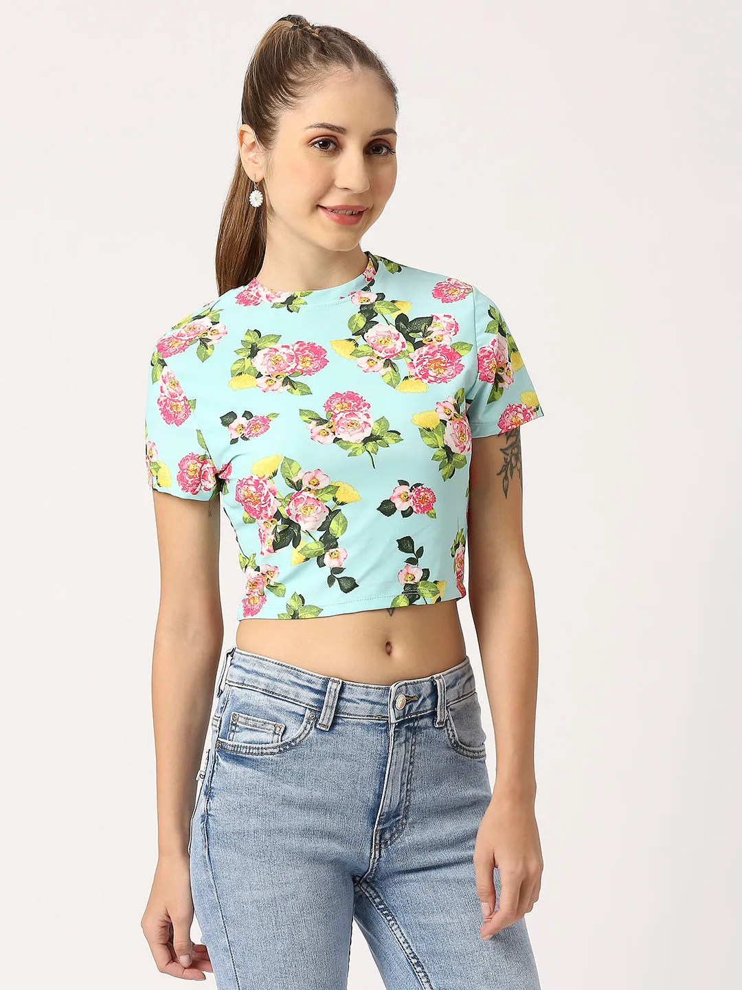 Floral Round Neck Short Sleeve Fitted Crop Top