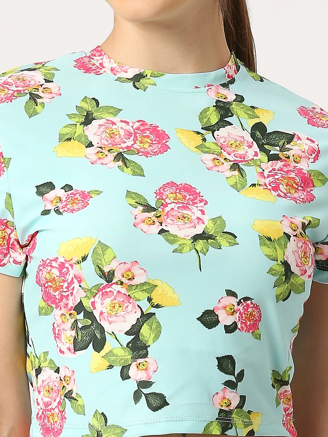 Floral Round Neck Short Sleeve Fitted Crop Top