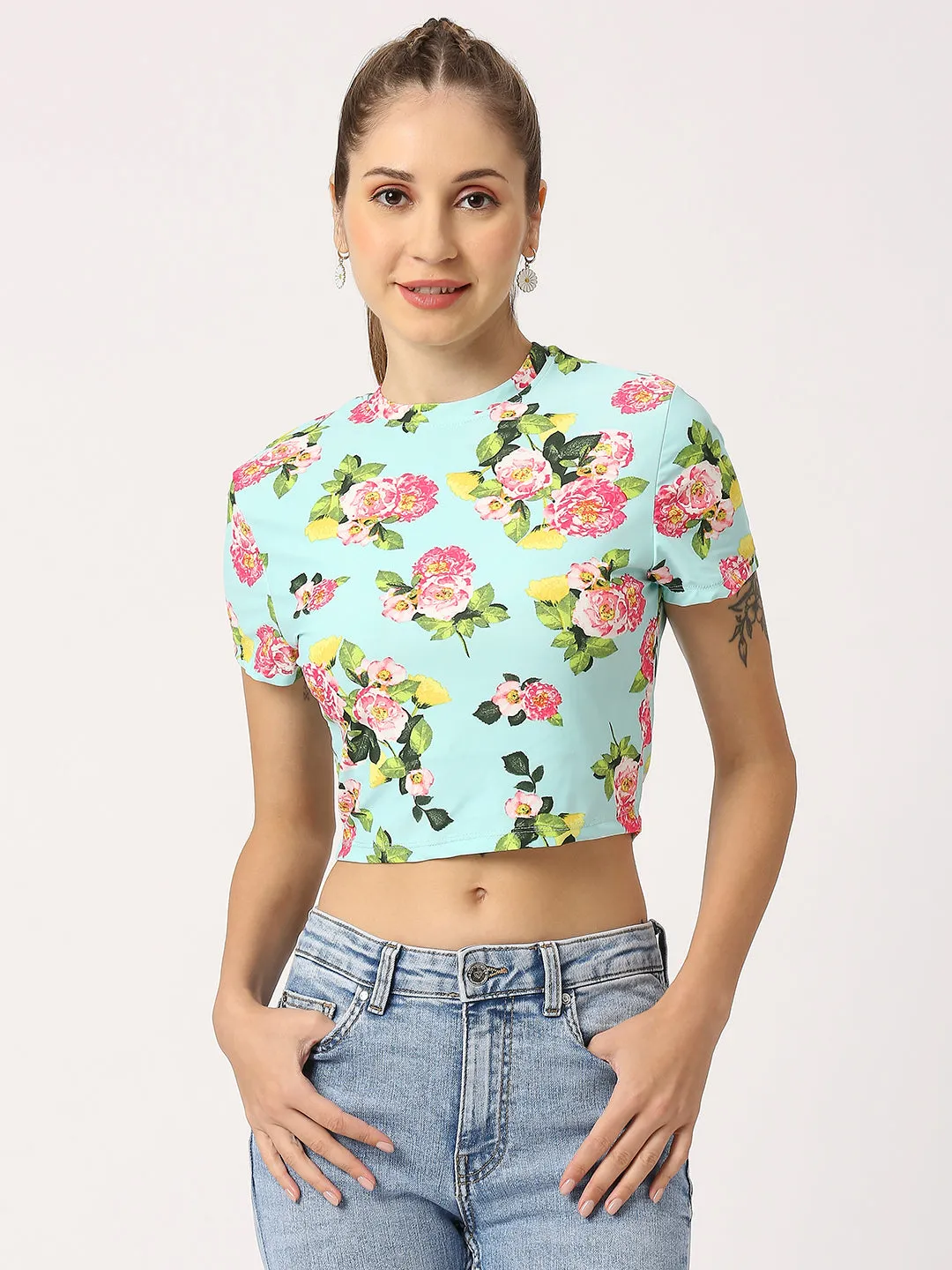 Floral Round Neck Short Sleeve Fitted Crop Top