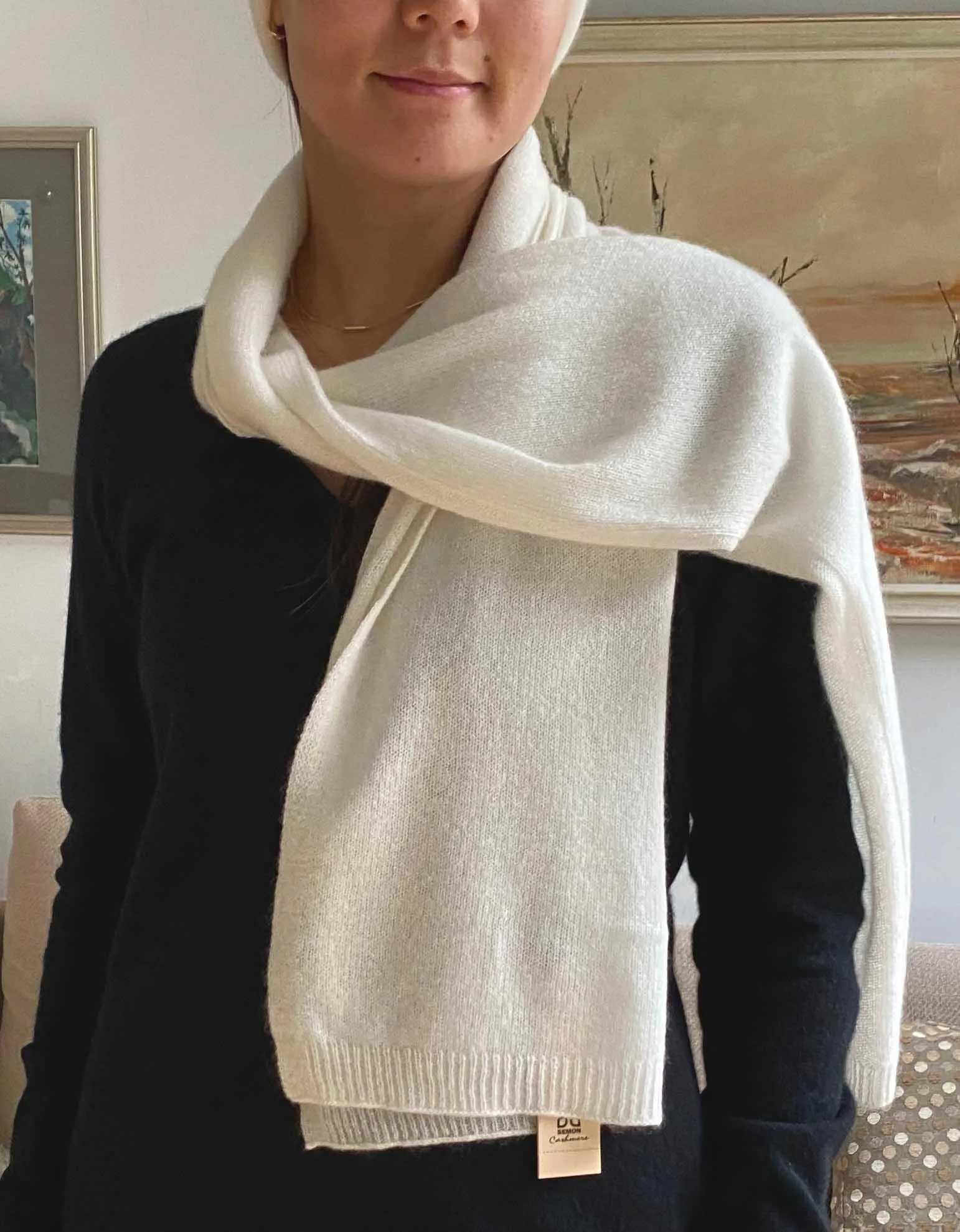 White cashmere scarf for women